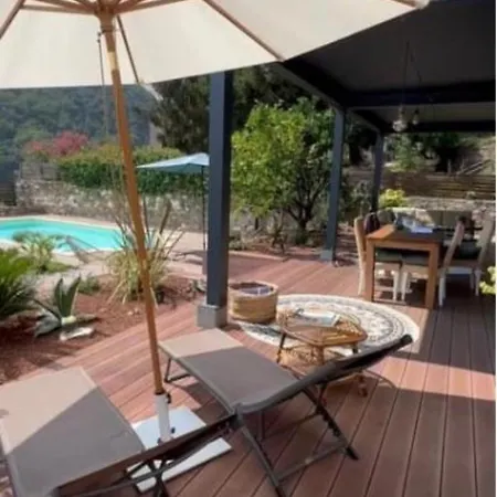 게스트하우스 La Cava Di Terzo